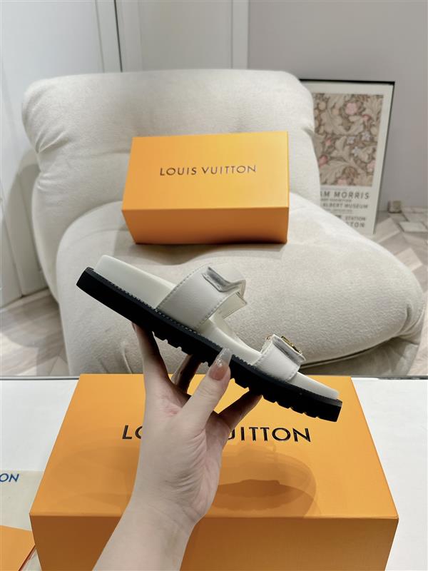 20251128184535488 200